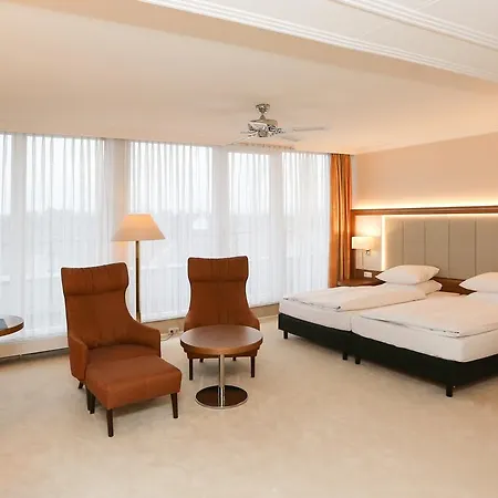 Hotel La Strada 4*