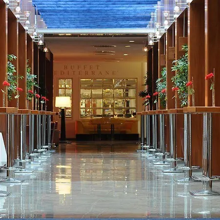 La Strada 4*
